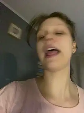 Snapshot of Lunliss chatting on September 23, 2025, 4:10 pm Lunliss online show from September 23, 2025, 4:10 pm