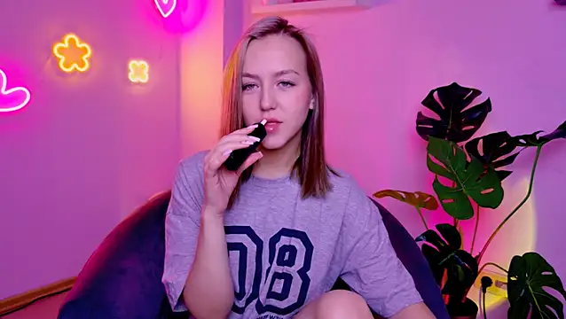 CindySparkl online show from February 7, 2026, 3:54 am