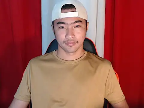 Siege cum69 online show from May 17, 2026, 7:43 pm
