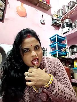 Cut ragni online show from December 3, 2025, 5:33 pm