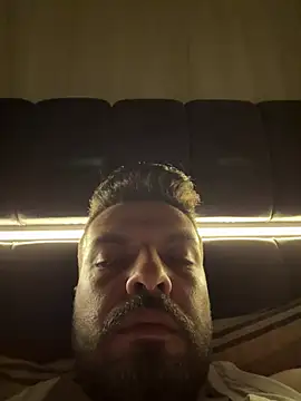 Snapshot of adonis_00 chatting on April 6, 2026, 6:53 pm adonis 00 online show from April 6, 2026, 6:53 pm