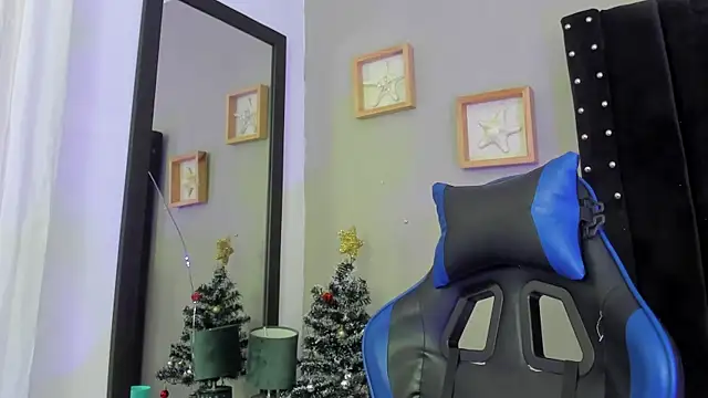 Snapshot of Mathewboy1 chatting on December 13, 2025, 7:53 pm Mathewboy1 online show from December 13, 2025, 7:53 pm