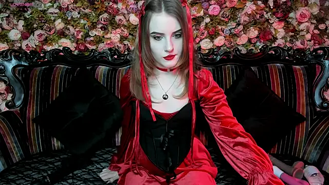 EllieMori online show from December 14, 2025, 8:30 am