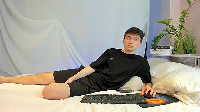 SherlockMax online show from March 5, 2026, 6:59 pm