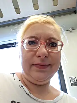 VikaKing online show from January 6, 2026, 10:08 am