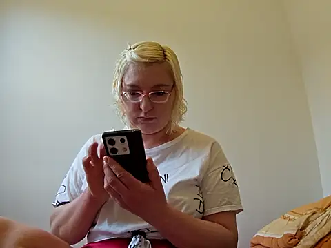 VikaKing online show from January 14, 2026, 10:32 am