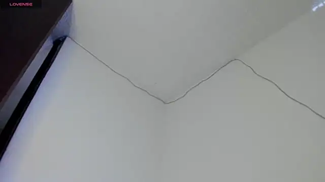 axel davis  online show from December 14, 2025, 2:06 am