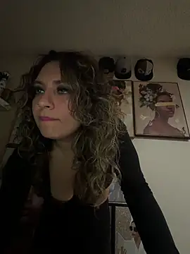 Snapshot of Chicagobabe chatting on February 21, 2026, 11:33 am Chicagobabe online show from February 21, 2026, 11:33 am