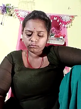 Hot crety online show from April 10, 2026, 11:09 pm