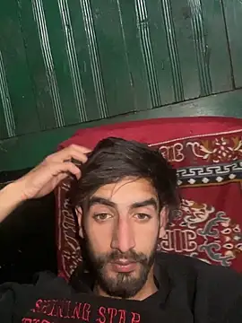 lyath3245 online show from March 18, 2026, 9:45 am