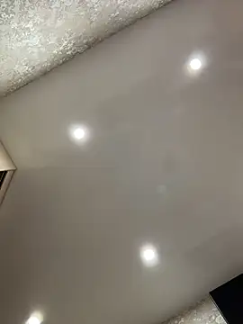 ElliRose online show from February 28, 2026, 2:18 pm