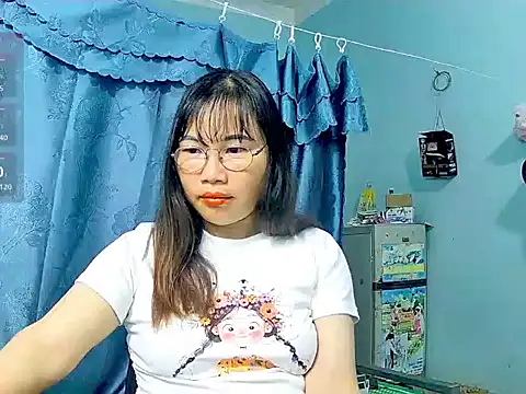Snapshot of _Sara_768 chatting on July 10, 2026, 2:41 pm Sara 768 online show from July 10, 2026, 2:41 pm