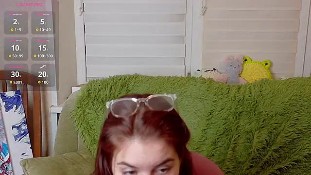 Snapshot of ElzaBlis chatting on October 9, 2025, 7:56 pm ElzaBlis online show from October 9, 2025, 7:56 pm