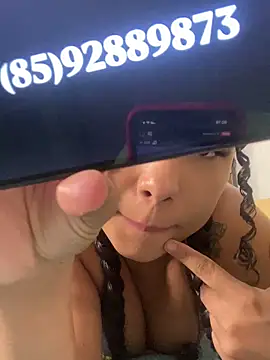 jhennyfer online show from January 15, 2026, 5:23 am