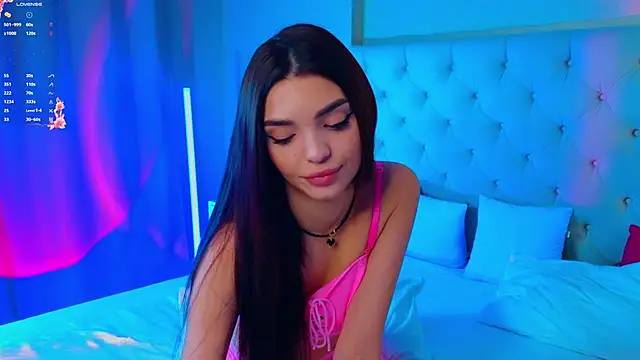 MarciaMarshall online show from November 12, 2025, 9:25 pm