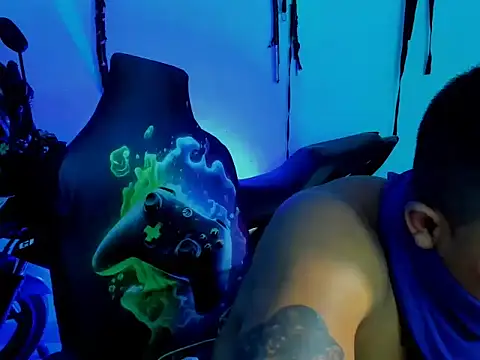 zeus 7777 online show from October 14, 2025, 4:46 am