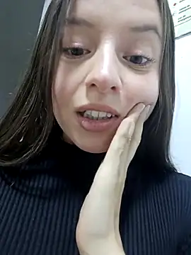 VioletaNova online show from June 2, 2026, 10:39 am