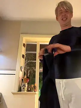 lebensfroh online show from December 3, 2025, 10:08 pm