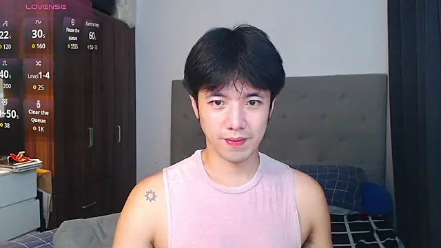 Snapshot of Addictiveboi chatting on September 17, 2025, 6:59 am Addictiveboi online show from September 17, 2025, 6:59 am