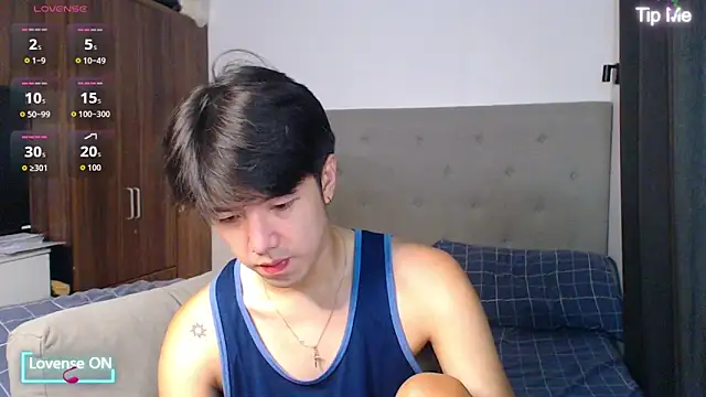 Addictiveboi online show from November 12, 2025, 3:18 am