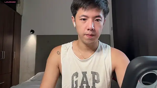 Addictiveboi online show from May 24, 2026, 1:32 am