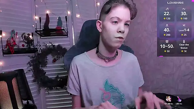 aestheticbeing online show from December 14, 2025, 12:10 pm