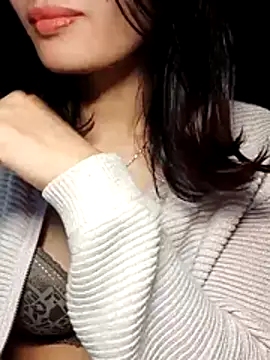 Hinna x online show from November 17, 2025, 8:47 pm