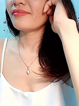 Snapshot of Hinna_x chatting on February 1, 2026, 8:24 am Hinna x online show from February 1, 2026, 8:24 am