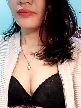 Snapshot of Hinna_x chatting on February 5, 2026, 10:14 pm Hinna x online show from February 5, 2026, 10:14 pm