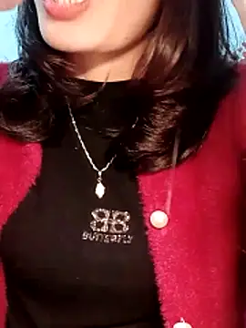 Snapshot of Hinna_x chatting on February 19, 2026, 3:24 am Hinna x online show from February 19, 2026, 3:24 am