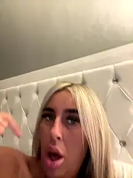 EllieMaeBaby online show from September 13, 2025, 9:14 pm