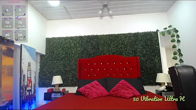 Fire Fairy  online show from October 18, 2025, 1:34 pm