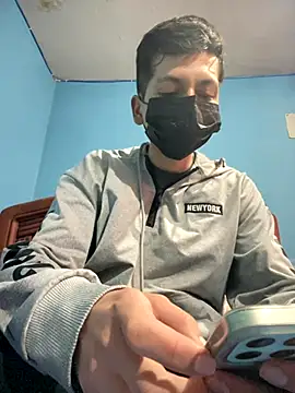 Snapshot of Sebas34_ chatting on November 16, 2025, 6:52 am Sebas34 online show from November 16, 2025, 6:52 am