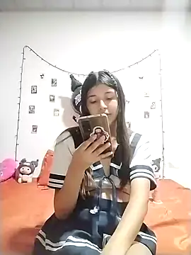 hanna ross27 online show from September 24, 2025, 5:33 am