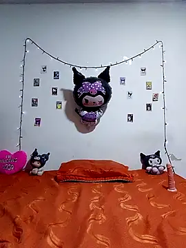 hanna ross27 online show from September 26, 2025, 5:39 pm