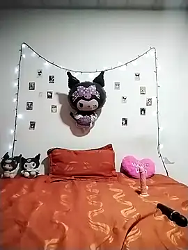 hanna ross27 online show from October 8, 2025, 5:27 am