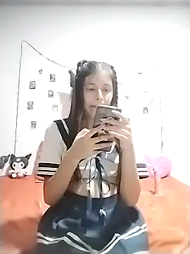 hanna ross27 online show from October 14, 2025, 6:03 am