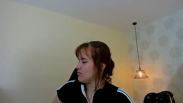 GIANAMILLER6 online show from July 13, 2026, 12:08 pm