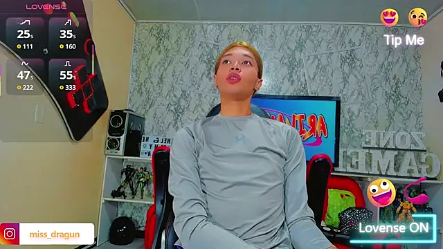 Madison Mujica online show from September 23, 2025, 12:19 pm