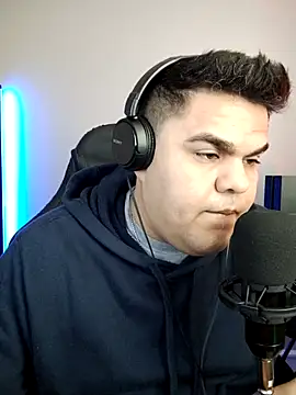 Snapshot of perversus12 chatting on February 23, 2026, 7:55 pm perversus12 online show from February 23, 2026, 7:55 pm