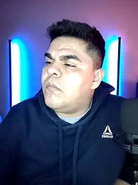 Snapshot of perversus12 chatting on February 24, 2026, 8:01 am perversus12 online show from February 24, 2026, 8:01 am