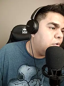 Snapshot of perversus12 chatting on March 1, 2026, 8:33 pm perversus12 online show from March 1, 2026, 8:33 pm