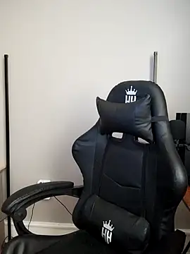 Snapshot of perversus12 chatting on March 2, 2026, 7:10 pm perversus12 online show from March 2, 2026, 7:10 pm