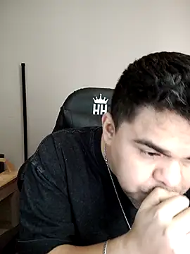 Snapshot of perversus12 chatting on March 6, 2026, 6:59 pm perversus12 online show from March 6, 2026, 6:59 pm