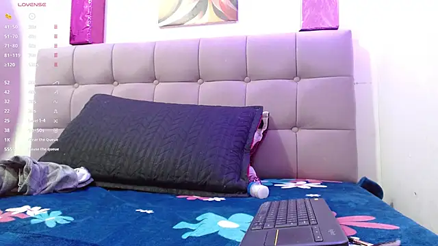 Lola wish1 online show from November 28, 2025, 4:15 am