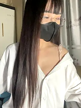 Dior baby online show from December 13, 2025, 10:04 pm