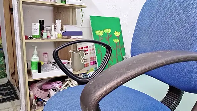 Snapshot of MichiLovely chatting on September 30, 2025, 1:10 am MichiLovely online show from September 30, 2025, 1:10 am