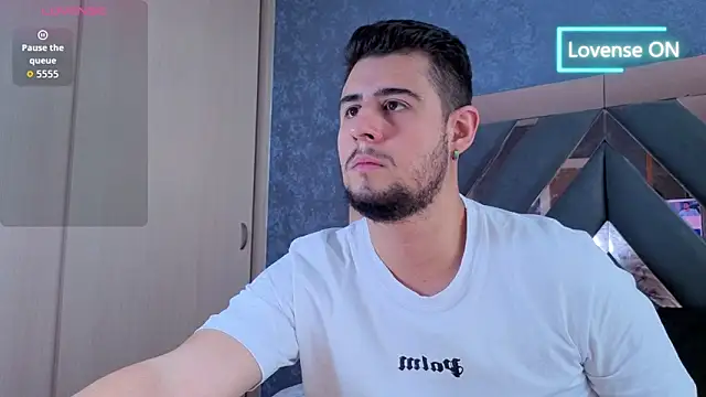 ryan evanss online show from October 4, 2025, 3:54 pm