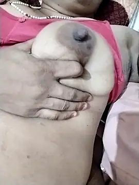 beena01 online show from September 9, 2025, 6:18 pm