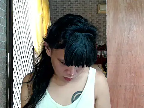 Snapshot of kylinexx chatting on April 28, 2026, 2:27 am kylinexx online show from April 28, 2026, 2:27 am